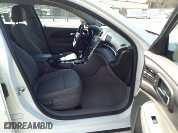 2015 Chevrolet Malibu LS with VIN 1G11A5SL1FF226133, listed as a IAAI auction lot 41917297 with 89,484 mi miles and . Bid and sale history available at DreamBid. Image 5.