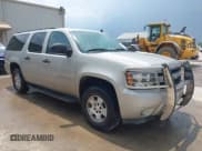 ✅ 2009 Chevrolet Suburban LS • VIN: 1GNFC16029R201204 • Lot: 42855407. Listed on IAAI with 220,289 mi. Free auction sales archive from the USA and detailed vehicle history report at DreamBid. Image 1.