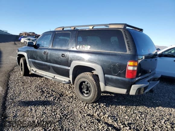 ✅ 2002 Chevrolet Suburban Z71 • VIN: 3GNFK16T12G256875 • Лот: 87745445. Опубликован ранее на Copart с пробегом 294 778 миль. Бесплатный доступ к архиву аукционных продаж из США и подробный отчёт об истории автомобиля на DreamBid. Изображение 2.