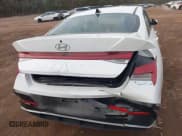 ✅ 2025 Hyundai Elantra SEL Convenience • VIN: KMHLS4DG1SU905117 • Лот: 43853129. Опубликован ранее на IAAI с пробегом 23 493 миль. Бесплатный доступ к архиву аукционных продаж из США и подробный отчёт об истории автомобиля на DreamBid. Изображение 16.