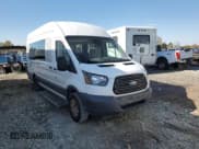 ✅ 2018 Ford Transit • VIN: 1FTBW3XM3JKB06644 • Lot: 76490484. Wystawiony na Copart z przebiegiem 170 833 mil. Bezpłatny archiwum sprzedaży aukcyjnych z USA i szczegółowy raport historii pojazdu na DreamBid. Zdjęcie 1.