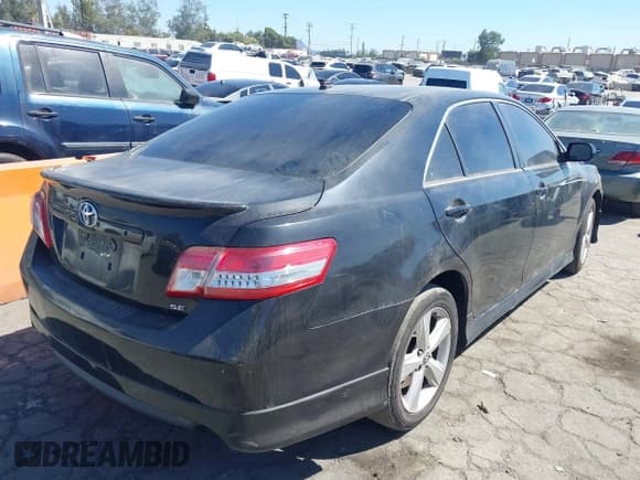 ✅ 2010 Toyota Camry • VIN: 4T1BF3EK1AU097007 • Lot: 43173760. Listed on IAAI with 296,933 mi. Free auction sales archive from the USA and detailed vehicle history report at DreamBid. Image 4.