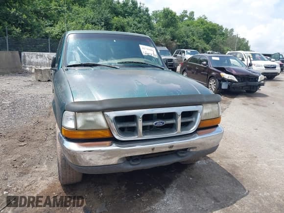 ✅ 1999 Ford Ranger XL • VIN: 1FTZR15V9XTA59600 • Lot: 42741007. Wystawiony na IAAI z przebiegiem 69 543 mil. Bezpłatny archiwum sprzedaży aukcyjnych z USA i szczegółowy raport historii pojazdu na DreamBid. Zdjęcie 6.