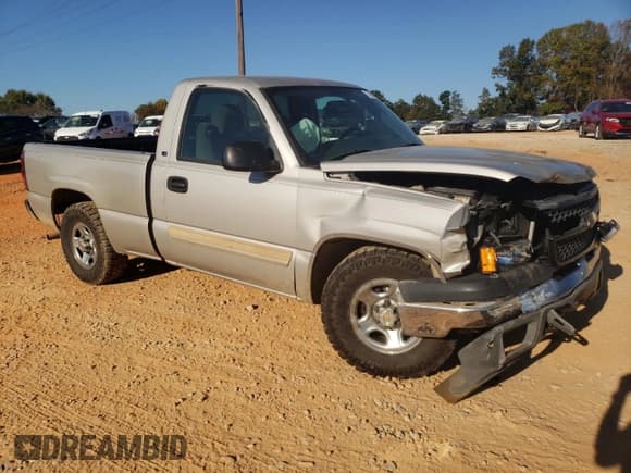 ✅ 2004 Chevrolet Silverado 1500 LS • VIN: 1GCEC14V04Z169624 • Лот: 77803554. Опубликован ранее на Copart с пробегом 143 212 миль. Бесплатный доступ к архиву аукционных продаж из США и подробный отчёт об истории автомобиля на DreamBid. Изображение 4.