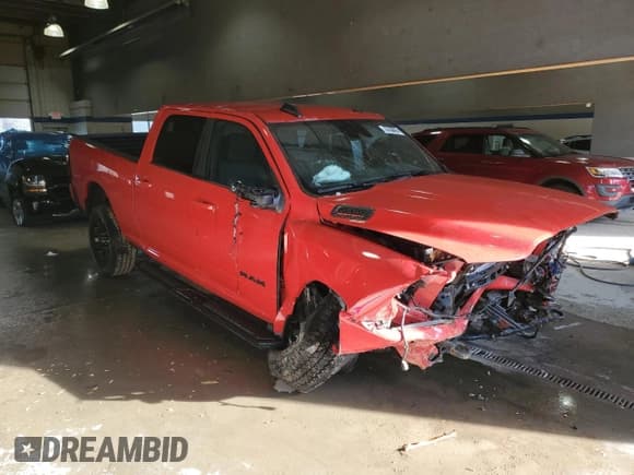 ✅ 2024 Ram 2500 Big Horn • VIN: 3C6UR5DJ6RG397057 • Lot: 91971275. Wystawiony na Copart z przebiegiem 5 186 mil. Bezpłatny archiwum sprzedaży aukcyjnych z USA i szczegółowy raport historii pojazdu na DreamBid. Zdjęcie 4.