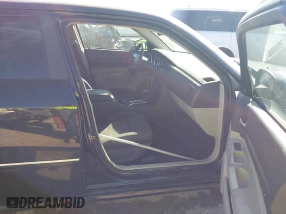 2005 Dodge Magnum SE с VIN 2D4FV48V55H661046, выставлен на аукционе IAAI как лот 41644364 с пробегом 125 400 миль миль и . История ставок и продаж доступна на DreamBid. Изображение 5.