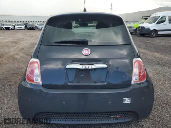 ✅ 2016 FIAT 500e • VIN: 3C3CFFGE0GT193185 • Лот: 53547515. Опубликован ранее на Copart с пробегом 31 335 миль. Бесплатный доступ к архиву аукционных продаж из США и подробный отчёт об истории автомобиля на DreamBid. Изображение 6.