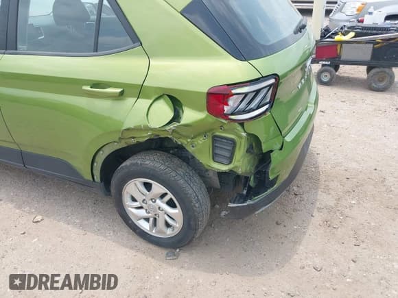 ✅ 2024 Hyundai Venue SE • VIN: KMHRB8A35RU301258 • Lot: 42313042. Listed on IAAI with 24,669 mi. Free auction sales archive from the USA and detailed vehicle history report at DreamBid. Image 6.