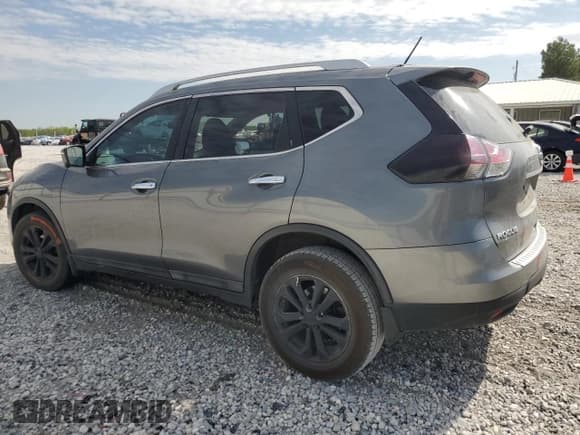 ✅ 2015 Nissan Rogue SV • VIN: 5N1AT2MV3FC922696 • Lot: 93533775. Wystawiony na Copart z przebiegiem 189 077 mil. Bezpłatny archiwum sprzedaży aukcyjnych z USA i szczegółowy raport historii pojazdu na DreamBid. Zdjęcie 3.