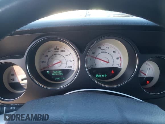 ✅ 2011 Dodge Challenger R/T Classic • VIN: 2B3CJ5DT2BH541062 • Lot: 84922304. Wystawiony na Copart z przebiegiem 74 471 mil. Bezpłatny archiwum sprzedaży aukcyjnych z USA i szczegółowy raport historii pojazdu na DreamBid. Zdjęcie 9.