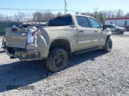 ✅ 2022 Chevrolet Silverado 1500 LT Trail Boss • VIN: 3GCUDFED1NG689442 • Lot: 41994642. Wystawiony na IAAI z przebiegiem 26 598 mil. Bezpłatny archiwum sprzedaży aukcyjnych z USA i szczegółowy raport historii pojazdu na DreamBid. Zdjęcie 4.