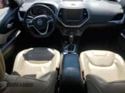 ✅ 2015 Jeep Cherokee Limited • VIN: 1C4PJMDS1FW648726 • Лот: 61469665. Опубликован ранее на Copart с пробегом 124 632 миль. Бесплатный доступ к архиву аукционных продаж из США и подробный отчёт об истории автомобиля на DreamBid. Изображение 8.