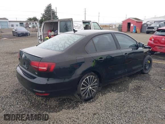 ✅ 2016 Volkswagen Jetta Sport • VIN: 3VWD17AJ5GM260591 • Lot: 43534469. Wystawiony na IAAI z przebiegiem 76 949 mil. Bezpłatny archiwum sprzedaży aukcyjnych z USA i szczegółowy raport historii pojazdu na DreamBid. Zdjęcie 4.