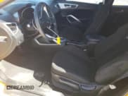 ✅ 2015 Hyundai Veloster • VIN: KMHTC6AD4FU227374 • Lot: 76863014. Wystawiony na Copart z przebiegiem 122 928 mil. Bezpłatny archiwum sprzedaży aukcyjnych z USA i szczegółowy raport historii pojazdu na DreamBid. Zdjęcie 7.