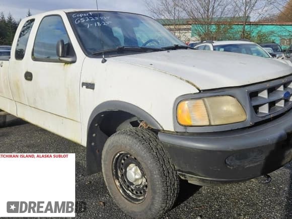 ✅ 1997 Ford F-150 XL • VIN: 1FTDX1868VKA36235 • Лот: 66629545. Опубликован ранее на Copart с пробегом 65 017 миль. Бесплатный доступ к архиву аукционных продаж из США и подробный отчёт об истории автомобиля на DreamBid. Изображение 4.