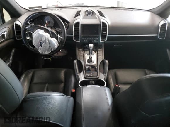 ✅ 2011 Porsche Cayenne S • VIN: WP1AB2A20BLA44574 • Lot: 62054345. Listed on Copart with Not provided. Free auction sales archive from the USA and detailed vehicle history report at DreamBid. Image 8.