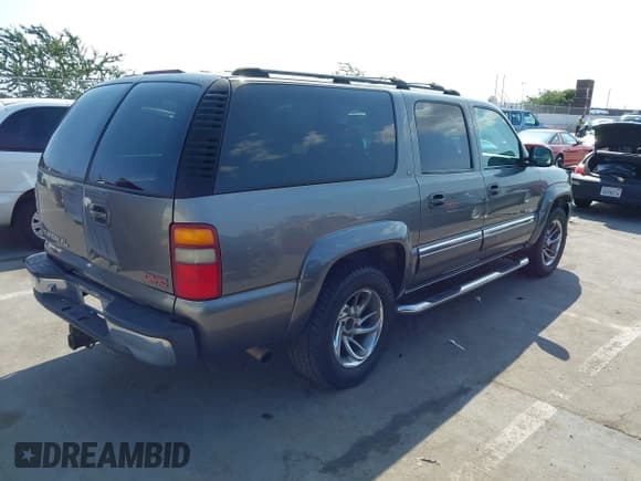 ✅ 2001 GMC Yukon XL SLT • VIN: 3GKFK16T71G142374 • Lot: 43196502. Wystawiony na IAAI z przebiegiem 210 467 mil. Bezpłatny archiwum sprzedaży aukcyjnych z USA i szczegółowy raport historii pojazdu na DreamBid. Zdjęcie 4.