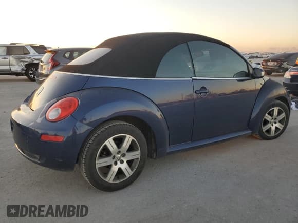 ✅ 2006 Volkswagen Beetle • VIN: 3VWRF31Y66M313875 • Лот: 91973495. Опубликован ранее на Copart с пробегом 172 422 миль. Бесплатный доступ к архиву аукционных продаж из США и подробный отчёт об истории автомобиля на DreamBid. Изображение 3.