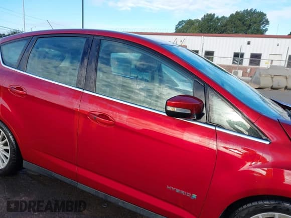 ✅ 2016 Ford C-Max SEL • VIN: 1FADP5BU3GL120027 • Lot: 43367055. Wystawiony na IAAI z przebiegiem 93 484 mil. Bezpłatny archiwum sprzedaży aukcyjnych z USA i szczegółowy raport historii pojazdu na DreamBid. Zdjęcie 13.
