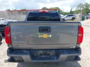 ✅ 2020 Chevrolet Colorado 2WD Work Truck • VIN: 1GCGSBEN5L1250342 • Lot: 42385150. Wystawiony na IAAI z przebiegiem 56 302 mil. Bezpłatny archiwum sprzedaży aukcyjnych z USA i szczegółowy raport historii pojazdu na DreamBid. Zdjęcie 16.