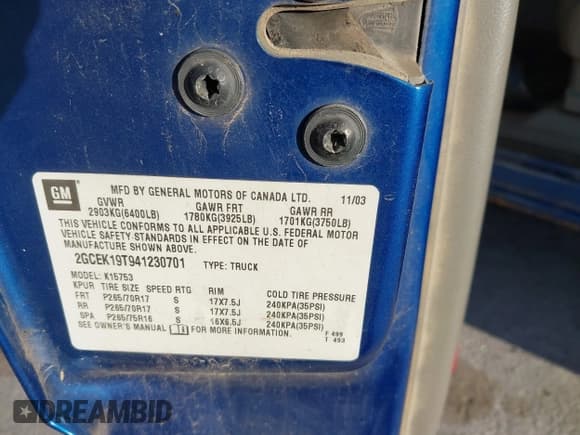 ✅ 2004 Chevrolet Silverado 1500 • VIN: 2GCEK19T941230701 • Lot: 43678643. Wystawiony na IAAI z przebiegiem 268 199 mil. Bezpłatny archiwum sprzedaży aukcyjnych z USA i szczegółowy raport historii pojazdu na DreamBid. Zdjęcie 9.