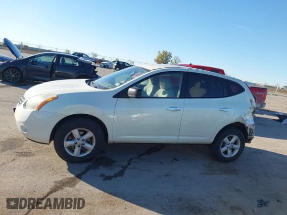 ✅ 2010 Nissan Rogue S • VIN: JN8AS5MT3AW502875 • Lot: 43582876. Wystawiony na IAAI z przebiegiem 123 231 mil. Bezpłatny archiwum sprzedaży aukcyjnych z USA i szczegółowy raport historii pojazdu na DreamBid. Zdjęcie 15.