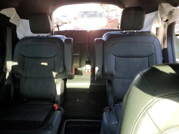 ✅ 2021 Ford Explorer Timberline • VIN: 1FMSK8JH1MGC08225 • Lot: 55175535. Wystawiony na Copart z przebiegiem 47 585 mil. Bezpłatny archiwum sprzedaży aukcyjnych z USA i szczegółowy raport historii pojazdu na DreamBid. Zdjęcie 10.