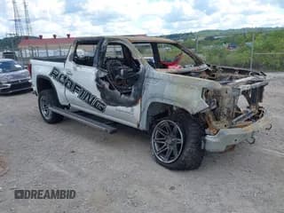 ✅ 2023 GMC Sierra 1500 Denali Ultimate • VIN: 1GTUUHEL7PZ243463 • Лот: 43086884. Опубликован ранее на IAAI с пробегом 64 717 миль. Бесплатный доступ к архиву аукционных продаж из США и подробный отчёт об истории автомобиля на DreamBid. Изображение 1.