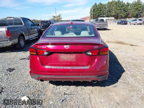 ✅ 2019 Nissan Altima SV • VIN: 1N4BL4DV5KC183318 • Лот: 43627984. Опубликован ранее на IAAI с пробегом 138 045 миль. Бесплатный доступ к архиву аукционных продаж из США и подробный отчёт об истории автомобиля на DreamBid. Изображение 17.