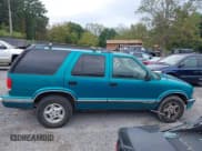 ✅ 1996 Chevrolet Blazer • VIN: 1GNDT13W3T2305670 • Lot: 43289049. Wystawiony na IAAI z przebiegiem 162 629 mil. Bezpłatny archiwum sprzedaży aukcyjnych z USA i szczegółowy raport historii pojazdu na DreamBid. Zdjęcie 14.