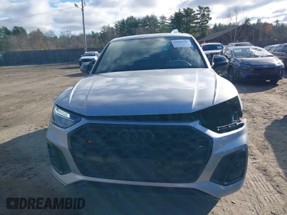 ✅ 2023 Audi SQ5 Sportback Premium Plus • VIN: WA124AFY4P2013343 • Lot: 43690386. Listed on IAAI with 27,381 mi. Free auction sales archive from the USA and detailed vehicle history report at DreamBid. Image 12.