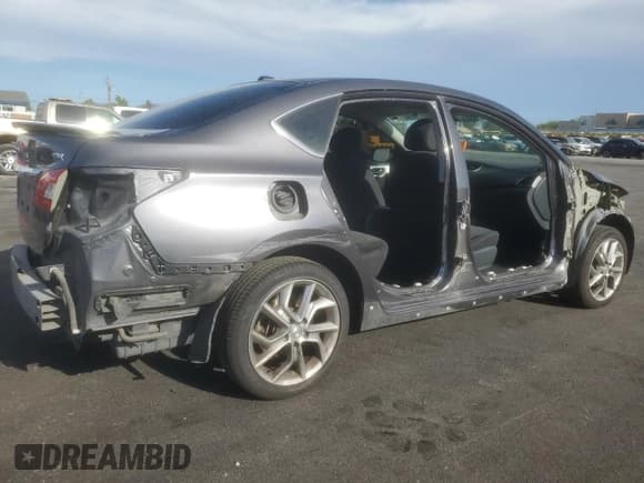 ✅ 2015 Nissan Sentra S • VIN: 3N1AB7AP9FY294096 • Lot: 71205095. Wystawiony na Copart z przebiegiem 108 792 mil. Bezpłatny archiwum sprzedaży aukcyjnych z USA i szczegółowy raport historii pojazdu na DreamBid. Zdjęcie 3.