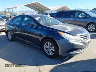 2014 Hyundai Sonata GLS with VIN 5NPEB4AC4EH842852, listed as a IAAI auction lot 43400383 with 196,961 mi miles and . Bid and sale history available at DreamBid. Image 1.