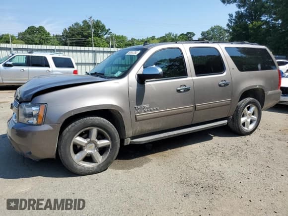 ✅ 2013 Chevrolet Suburban LT • VIN: 1GNSCJE07DR104489 • Lot: 60844784. Wystawiony na Copart z przebiegiem 185 420 mil. Bezpłatny archiwum sprzedaży aukcyjnych z USA i szczegółowy raport historii pojazdu na DreamBid. Zdjęcie 1.
