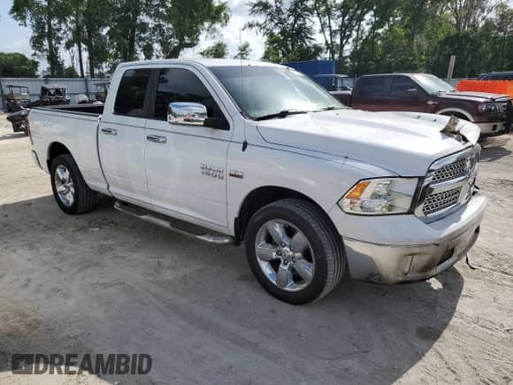 2015 Ram 1500 SLT with VIN 1C6RR6GT5FS638538, listed as a Copart auction lot 59901045 with 140,122 mi miles and Salvage title. Bid and sale history available at DreamBid. Image 4.