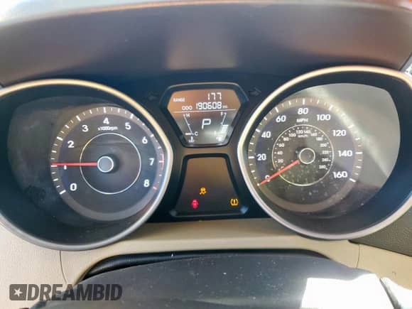 ✅ 2013 Hyundai Elantra GLS • VIN: 5NPDH4AE9DH177327 • Lot: 85423695. Wystawiony na Copart z przebiegiem 190 608 mil mil. Skorzystaj z bezpłatnego archiwum sprzedaży aukcyjnych z USA i zobacz szczegółowy raport historii pojazdu na DreamBid. Zdjęcie 9.