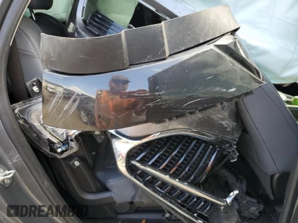 ✅ 2021 Buick Enclave Essence • VIN: 5GAERBKW2MJ136964 • Lot: 71727845. Listed on Copart with 96,397 mi. Free auction sales archive from the USA and detailed vehicle history report at DreamBid. Image 11.