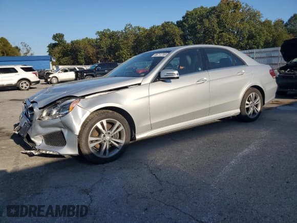 ✅ 2014 Mercedes-Benz E 350 Sport • VIN: WDDHF8JB4EB005915 • Lot: 86712785. Listed on Copart with 105,042 mi. Free auction sales archive from the USA and detailed vehicle history report at DreamBid. Image 1.