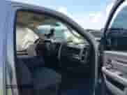 2016 Ram 1500 Express z VIN 3C6JR6AG4GG278048, wystawiony jako IAAI lot #43393792 z przebiegiem Nie podano mil oraz . Historia ofert i sprzedaży dostępna na DreamBid. Obrazek 5.