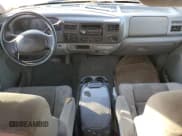 ✅ 2004 Ford F-350 XL • VIN: 1FTSX31P24EC18404 • Lot: 87748615. Wystawiony na Copart z przebiegiem 254 086 mil. Bezpłatny archiwum sprzedaży aukcyjnych z USA i szczegółowy raport historii pojazdu na DreamBid. Zdjęcie 8.