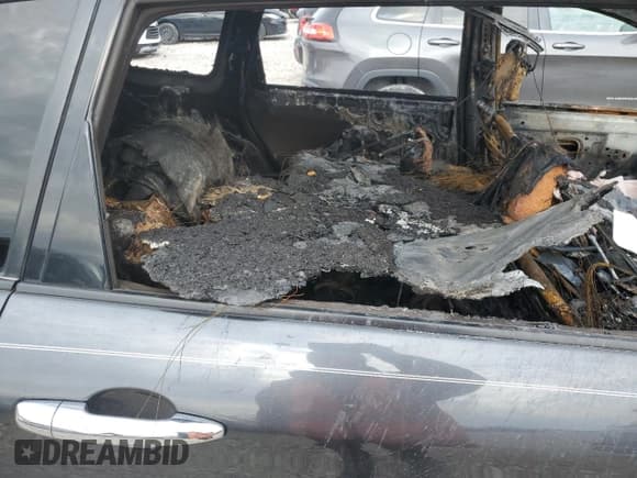 ✅ 2008 Subaru Tribeca Limited • VIN: 4S4WX93D684410830 • Lot: 57671425. Listed on Copart with Not provided. Free auction sales archive from the USA and detailed vehicle history report at DreamBid. Image 11.