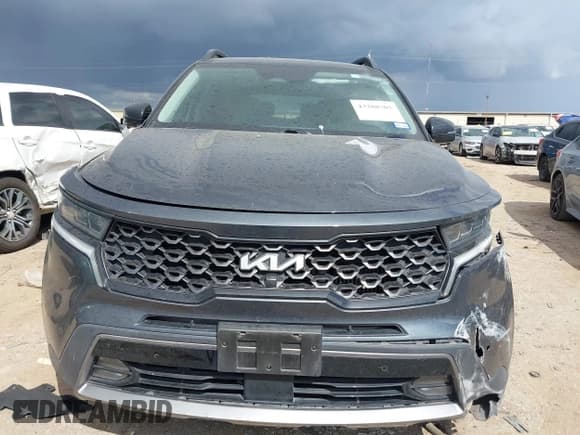 ✅ 2022 Kia Sorento SX • VIN: 5XYRKDLFXNG090512 • Lot: 43288705. Wystawiony na IAAI z przebiegiem 70 972 mil. Bezpłatny archiwum sprzedaży aukcyjnych z USA i szczegółowy raport historii pojazdu na DreamBid. Zdjęcie 12.