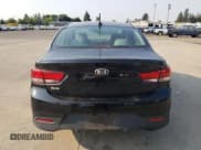 ✅ 2018 Kia Rio LX • VIN: 3KPA24AB1JE066345 • Lot: 71135845. Wystawiony na Copart z przebiegiem 110 172 mil. Bezpłatny archiwum sprzedaży aukcyjnych z USA i szczegółowy raport historii pojazdu na DreamBid. Zdjęcie 6.