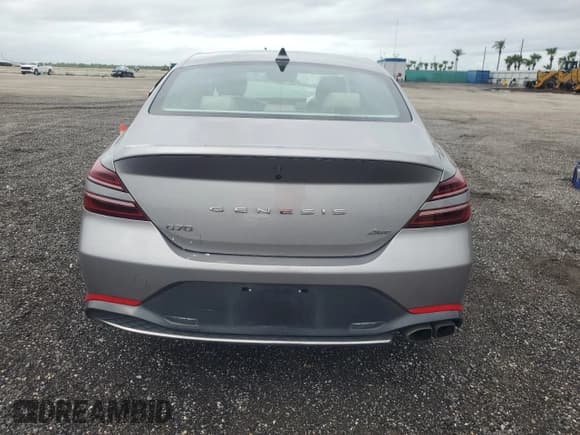 ✅ 2023 Genesis G70 2.0T • VIN: KMTG34TA4PU127033 • Lot: 86213845. Wystawiony na Copart z przebiegiem Nie podano. Bezpłatny archiwum sprzedaży aukcyjnych z USA i szczegółowy raport historii pojazdu na DreamBid. Zdjęcie 6.