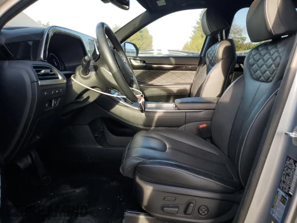 ✅ 2020 Hyundai Palisade Limited • VIN: KM8R5DHE5LU033858 • Лот: 77443224. Опубликован ранее на Copart с пробегом 29 104 миль. Бесплатный доступ к архиву аукционных продаж из США и подробный отчёт об истории автомобиля на DreamBid. Изображение 7.