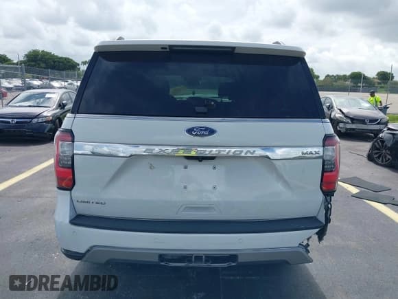✅ 2020 Ford Expedition Max Limited • VIN: 1FMJK1KT2LEA10950 • Lot: 42767927. Wystawiony na IAAI z przebiegiem 164 046 mil. Bezpłatny archiwum sprzedaży aukcyjnych z USA i szczegółowy raport historii pojazdu na DreamBid. Zdjęcie 17.