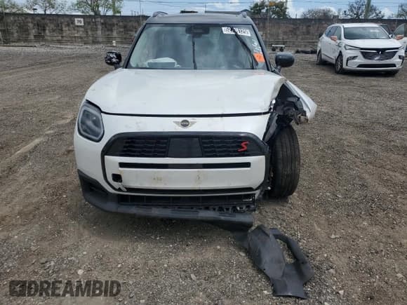 ✅ 2025 MINI Countryman S • VIN: WMZ23GA0XS7S16374 • Lot: 52798125. Listed on Copart with Not provided. Free auction sales archive from the USA and detailed vehicle history report at DreamBid. Image 5.