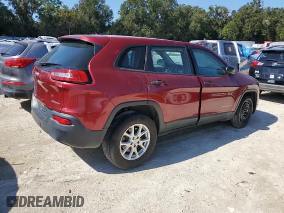 ✅ 2015 Jeep Cherokee Sport • VIN: 1C4PJMAB5FW640696 • Lot: 76191684. Wystawiony na Copart z przebiegiem 107 145 mil. Bezpłatny archiwum sprzedaży aukcyjnych z USA i szczegółowy raport historii pojazdu na DreamBid. Zdjęcie 3.