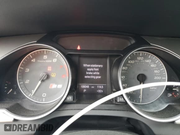 ✅ 2011 Audi S5 Premium Plus • VIN: WAUCGAFH5BN002437 • Lot: 83772335. Wystawiony na Copart z przebiegiem 108 048 mil. Bezpłatny archiwum sprzedaży aukcyjnych z USA i szczegółowy raport historii pojazdu na DreamBid. Zdjęcie 9.