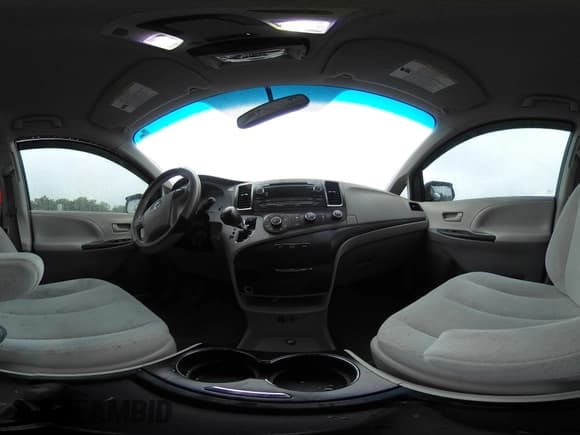 ✅ 2011 Toyota Sienna LE AAS • VIN: 5TDKK3DC7BS165746 • Лот: 42264841. Опубликован ранее на IAAI с пробегом 173 236 миль. Бесплатный доступ к архиву аукционных продаж из США и подробный отчёт об истории автомобиля на DreamBid. Изображение 19.